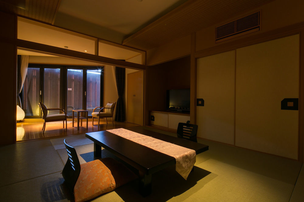 Hotel Shiroyama Yugawara Luaran gambar